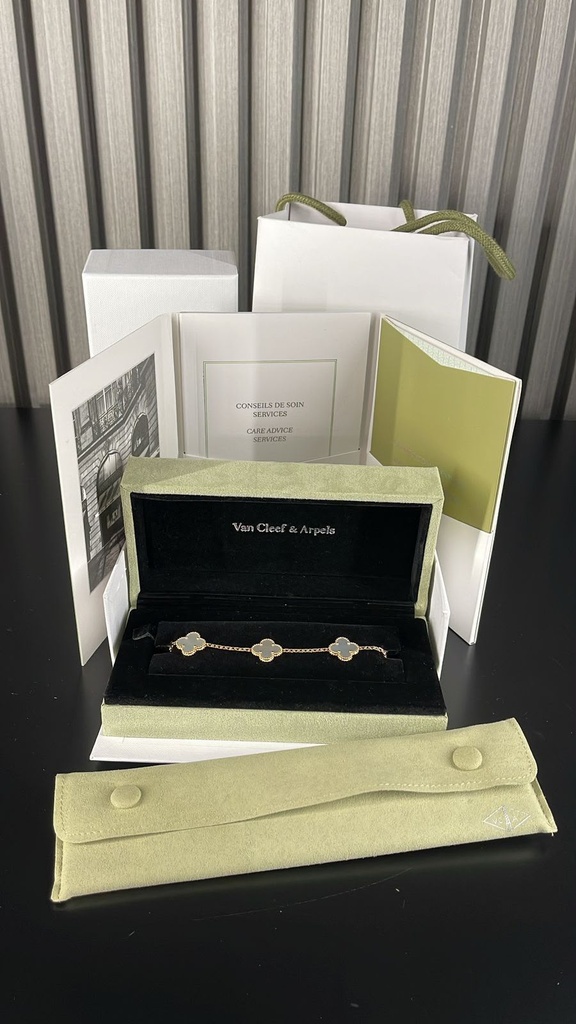 PULSERA TIPO VCA - NACAR BLANCA