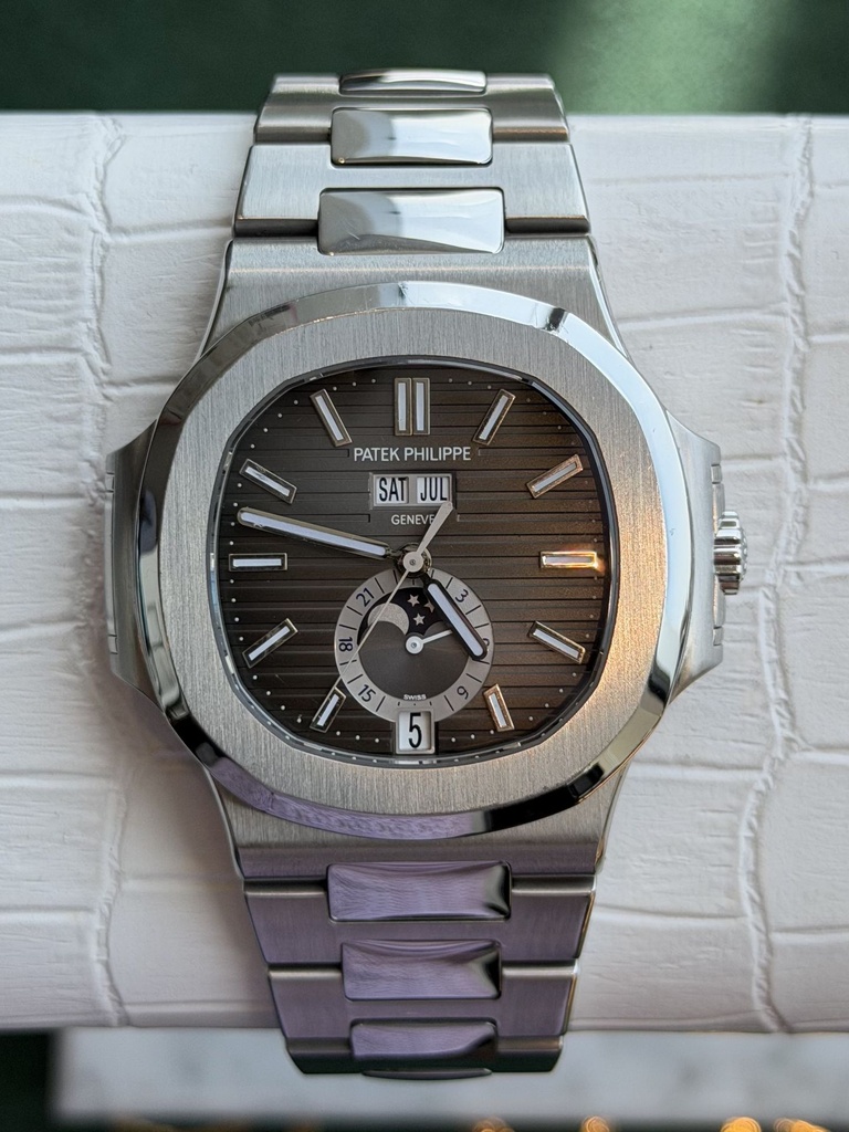 PATEK PHILIPPE NAUTILUS MOONPHASE 5726/1A